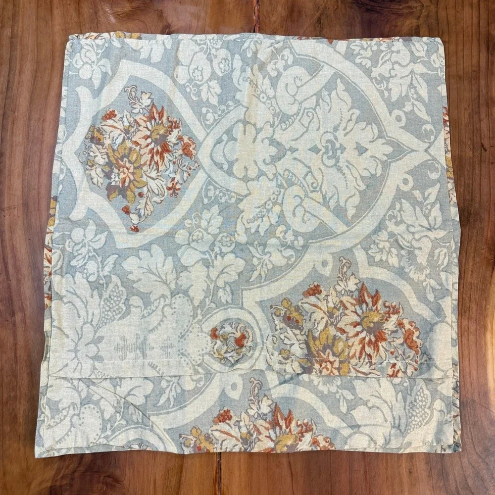 Pottery Barn Camilla Damask Medallion Standard Pillow Shams Linen Blend A4-4